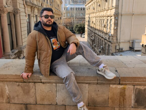 “Öz təxəyyülünün təxəyyülüsən” – Aydın Cavadın şeirləri