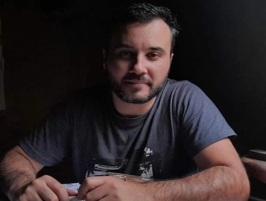 “Kitabları unutma”: Səssiz bir həyatdan qalan son ismarıc